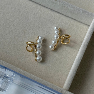Pearl Earcuff