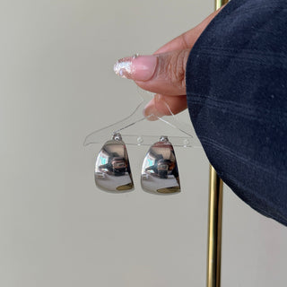 Elara Earrings
