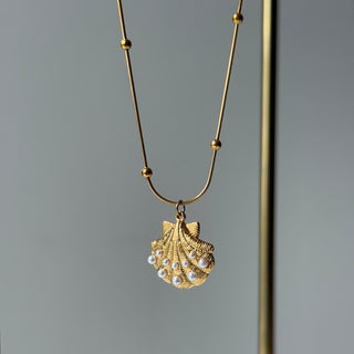 Maris Necklace