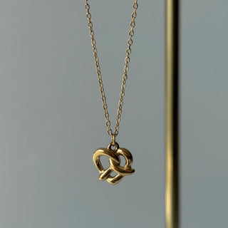 Knot Necklace
