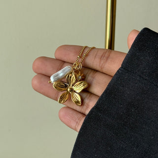 Fleur Charm Necklace 2.0