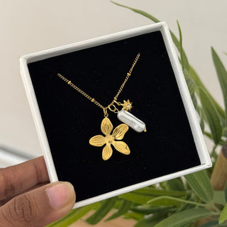 Fleur Charm Necklace 2.0