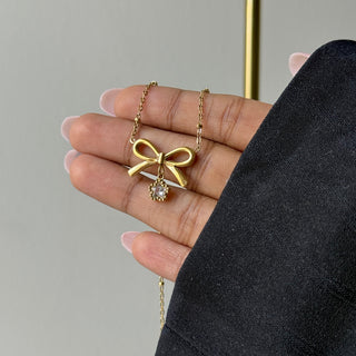 Bow Necklace
