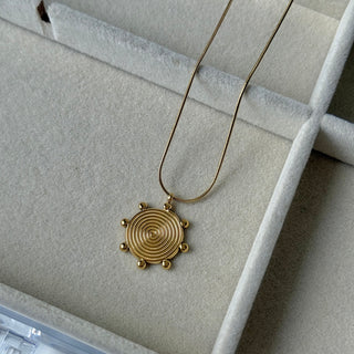 Whirl Necklace