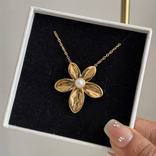 Petalie Necklace