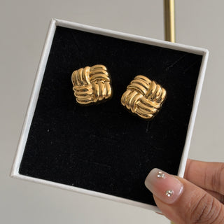 Knotty Earrings