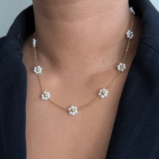 Daisy Charm Necklace