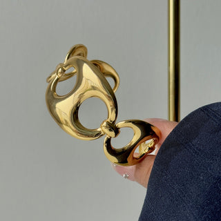Lucent Bracelet