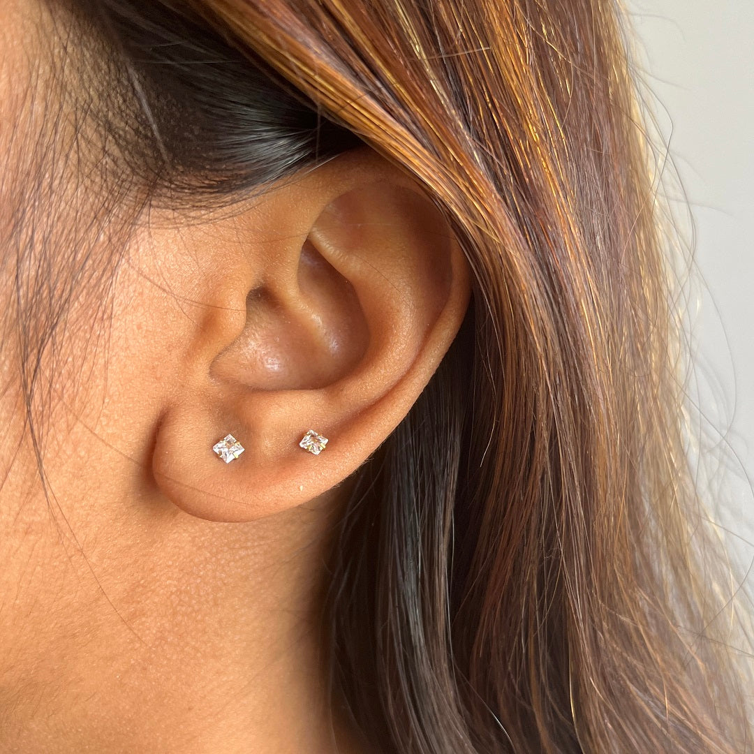 Piercing studs store
